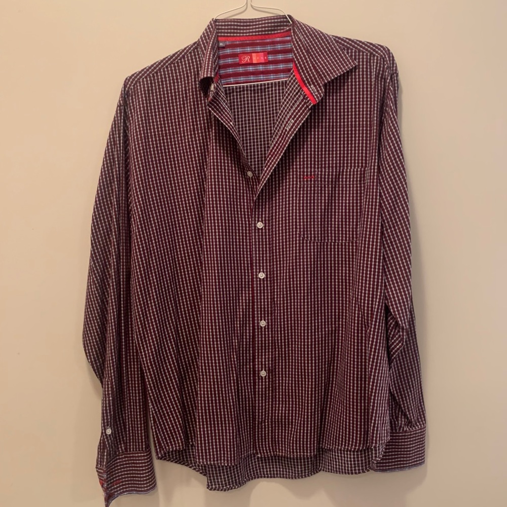 Button down - Picture 2 of 4